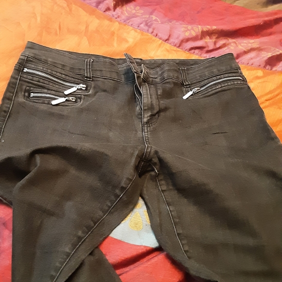 STYLE & CO BLACK WASH JEANS - Picture 3 of 4